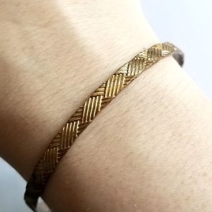 Vintage bangle bracelet basketweave dark gold tone metal boho style